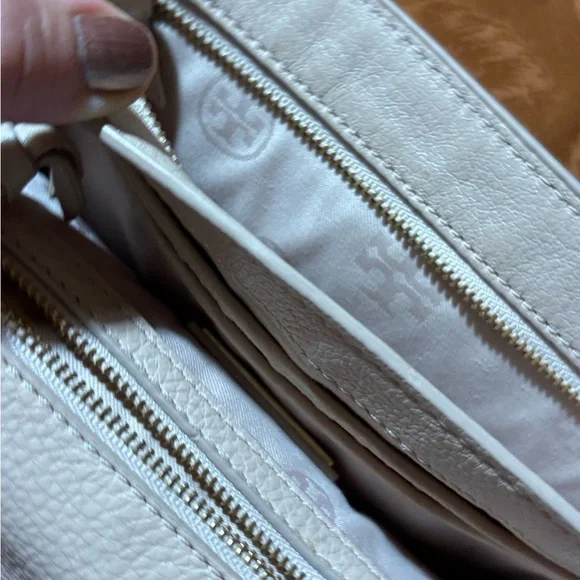 Tory Burch leather blush crossbody purse - Picture 7 of 16